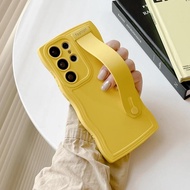 Luxury Silicone Wristband Big Wave Edge Phone Case For Samsung S25 Ultra S24 Ultra 23 Plus S22 S21 2
