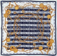 復古 Fendi 絲巾  羅馬義大利 1925 標誌與金鏈印花 20 x 19.5 英吋