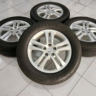 velg oem crv ring 17 pcd 5x114,3 ban bridgestone 225 65 R17 tahun 2024 akhir bisa untuk grand vitara