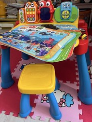 VTech 互動學習桌連椅子