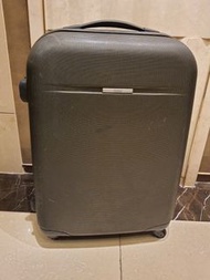 22吋行李箱