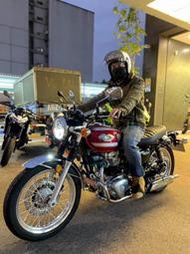 敏傑康妮 賀交車! 恭喜彥明哥 入主 Kawasaki W800 經典好車