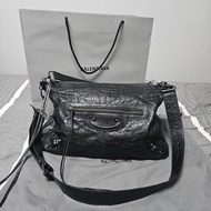 Balenciaga 機車包 黑色