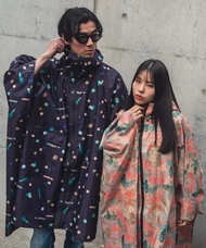 【新款預購】KiU 25 新款二代音樂祭斗篷雨衣 潮酷街頭(8色) K405