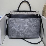 Tas Rouge and Lounge (Preloved)