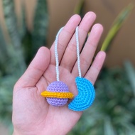 GANTUNGAN Amigurumi Moon & Planet Knitting Keychain Souvenir Moon & Planet Saturn Cute Keychain Croc