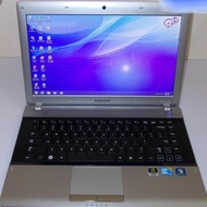 Samsung i3 laptop like new ready to use with antivirus hdmi port camera
