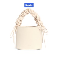 KEDS กระเป๋า รุ่น BUCKET BAG สีเบจ ( S25ACB08001 )