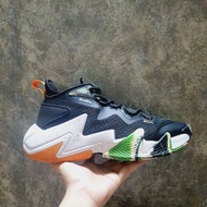 2hand (Size 44) basketball shoes Q¡AODAN.PY.2