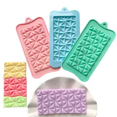 3D Dubai pistachio chocolate silicone mold, triangular chocolate and thick mold for filling chocolat