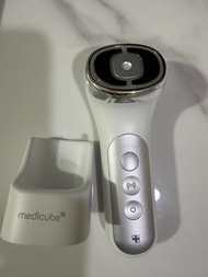 Medicube Age-R Ussera 導入儀