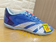 Adidas（平底足球鞋）