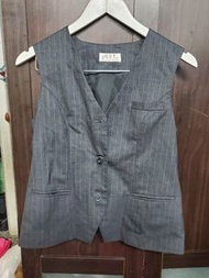 直條紋深灰色西裝背心(未燙)【有巢氏房屋制服】