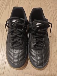 Nike Tiempo Legend 9 足球鞋