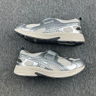 ASICS 運動涼鞋