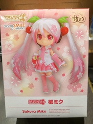 徵收全新櫻初音「櫻未來」黏土娃！黏土人 miku