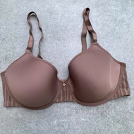 Plus size bra exported to Europe PaLM. Thin bra size 36C 38D 40D 40B 40C. made in vietnam