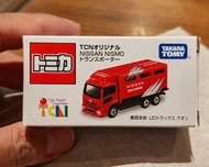 Tomy Tomica Nissan Nismo UD