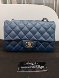 Chanel Classic flap mini