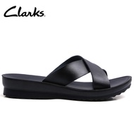 Clarks_ รองเท้าแตะรัดส้นหนังสีดำ Merliah Karli สำหรับผู้หญิง