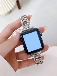 1入組銀色鑽石和心形細節的金屬腕帶，可兼容蘋果手錶，適用於Apple Watch手錶45mm 49mm 38mm 40mm 41mm 42mm 44mm，兼容Series Ultra Se 8 7 6 5 4 3 2 1手錶腕帶更換配件