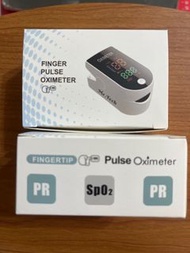 FINGER PULSE OXIMETER居家運動脈搏血氧機兩個