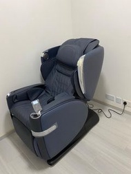 4手天王osim 按摩椅
