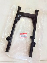 Swing arm Xrm 125 Trinity Disc brake type Honda Genuine Parts original 52200-KPY-A00ZA and 52200-KPY