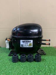 คอมเพรสเชอร์ ตู้เย็น 2 ประตู 7-10 คิว 1/5 HPน้ำยาR600aไฟ AC220v (อะไหล่ตู้เย็น)
