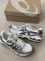 Asics Gel-Kayano 14