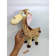 Madagascar melmal Doll the giraffe original universal studio Singapore