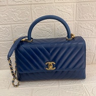 chanel藍色山形紋金雙C handle