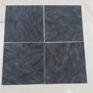 Patterned tile carpet stripedbiru 50x50