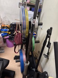槓鈴片及槓鈴架