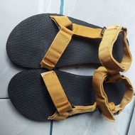Teva outdoor hiking mountain sandals