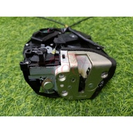 SUZUKI SWIFT (ZC11S) 2005 DOOR LOCK (REAR/RIGHT ONLY) JAPAN USED [2E-3C-D709]