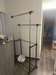 雙層掛衣架 落地式 帶輪子
