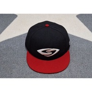 New era 2-color hat, unique, original, used, preloved, unique