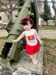 Sét áo yếm in cờ đỏ -quần phồng (tặng mấn) cho bé gái siêu xinh từ 8-18kg annakids