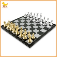 [Nosafhu] 1 Set Medieval Chess Magnetic Board Intellectual Development Golden Silver Color Foldable 