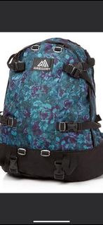 90% new gregory 藍花 33l