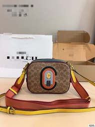 蔻馳Graham 相機包 推薦這款Coach經典男士相機包，