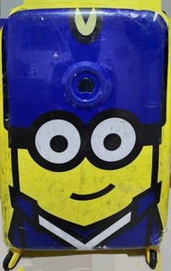 Minions 行李箱，28吋