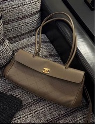 全新 Chanel baguette 大象灰法棍包金扣 腋下包
