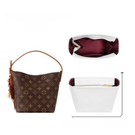 กระเป๋าถังลายดอกไม้สามสีร่วมมือกัน สายเดี่ยวหนัง PU กระเป๋าถังสไตล์ LV สำหรับฤดูใบไม้ผลิ 2025 กระเป๋