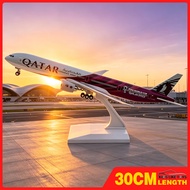 KLT 30cm Qatar Airways B777 Resin Solid Plane Model Desktop Ornament Aviation Collectible Birthday G