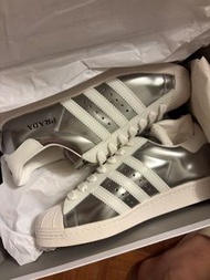 Prada x Adidas Superstar 休閑鞋