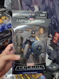 靚盒全新（Hasbro）於 2014 年推出的 Marvel Legends Infinite Series 6 吋可動人偶：《美國隊長2：酷寒戰士》潛行戰衣版美國隊長（Captain America