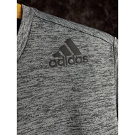 Adidas T-shirt