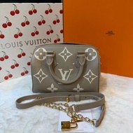 路易威登/LV  Speedy20 老花 大象灰 全皮壓紋 手提斜挎包 芯片款  24年
